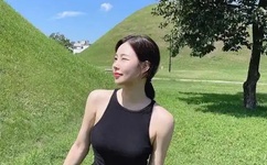 亚洲精品深夜AV无码一区二区